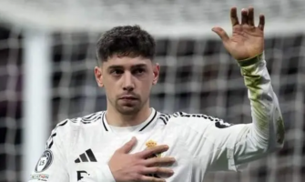 70.000 fans hylder ham!