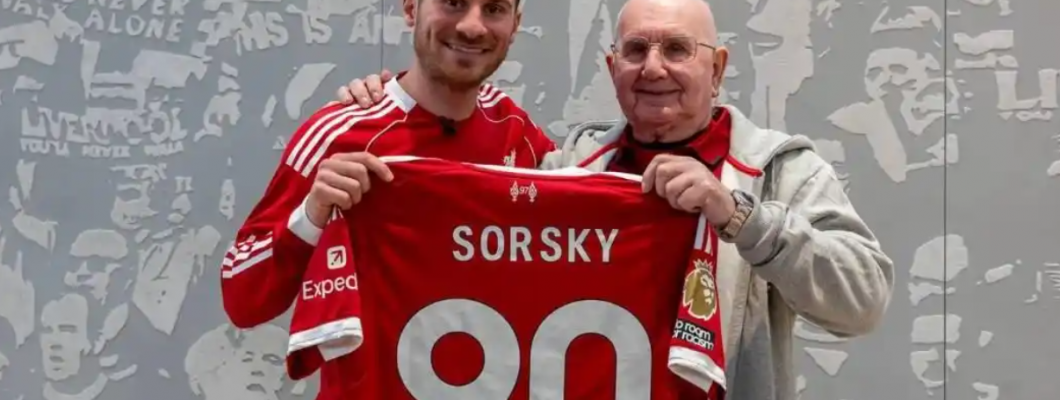 90-årig fan modtager signeret trøje