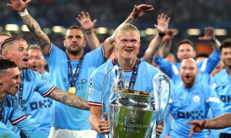 Før holdet mod fire på hinanden følgende mesterskaber