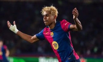 Barcelona fornyer kontrakten med den 17-årige stjerne indtil 2031