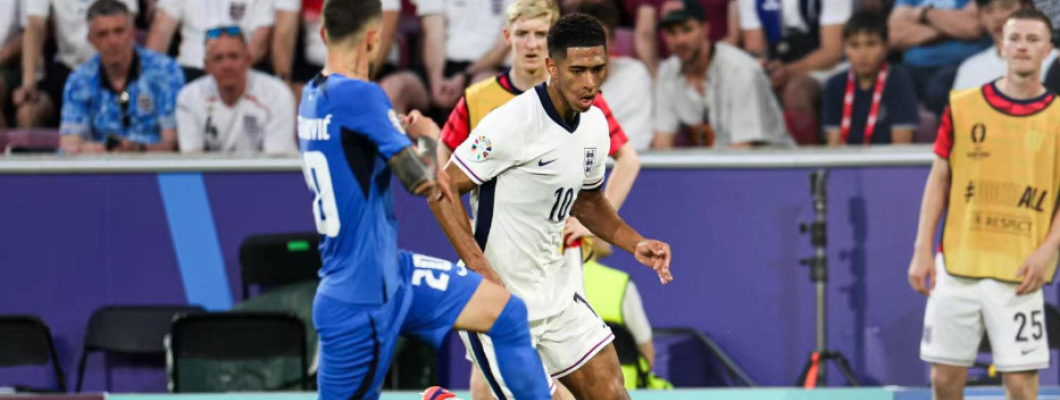 Danmark tabte, hvilket hjalp England med at holde førstepladsen