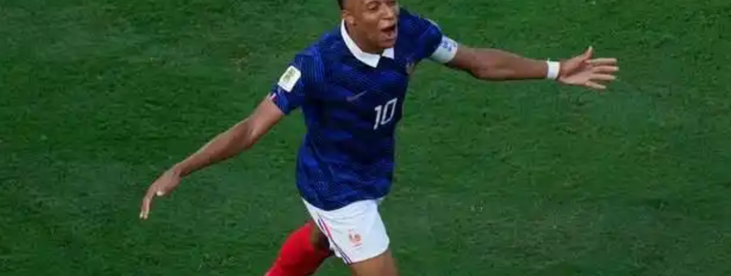 Mbappé hjælper Frankrig med at sikre en overbevisende 3-0 sejr over Sverige