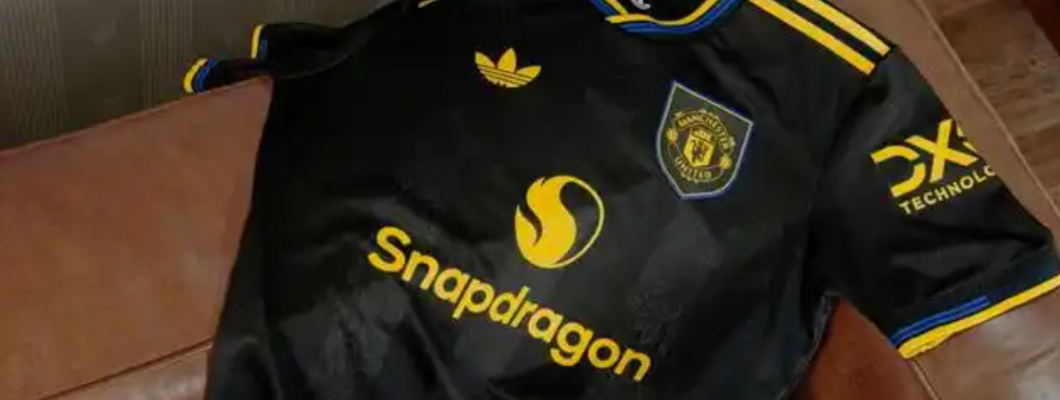 Manchester United afslører den nye sæsons anden udebanetrøje