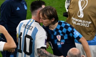 Mere end 100.000 argentinske fans fejrer