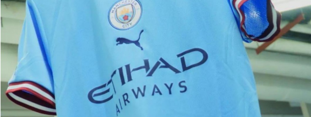 Manchester Citys nye sæsontrøje hylder legenden