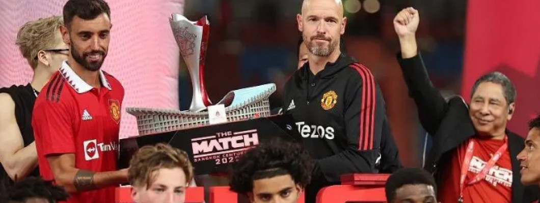 Manchester United slog Liverpool 4-0