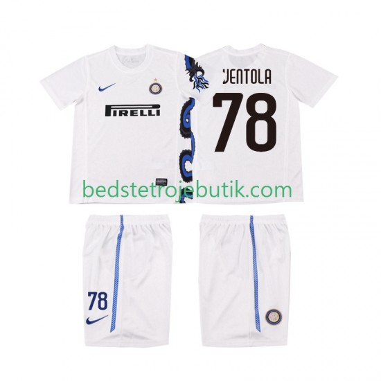 Inter Milan VENTOLA 78 Retro Børn Udebane Fodboldtrøje 2011 2010 Kortærmet