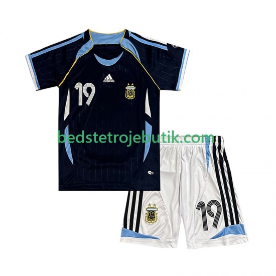 Argentina Lionel Messi 19 Retro Børn Udebane Fodboldtrøje 2006 Kortærmet